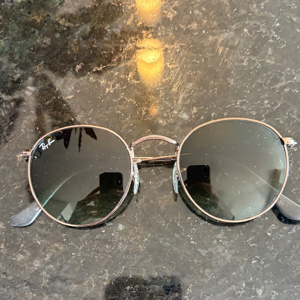 Ray-Ban Round Rose Gold Frame Sunglasses with Green Lenses